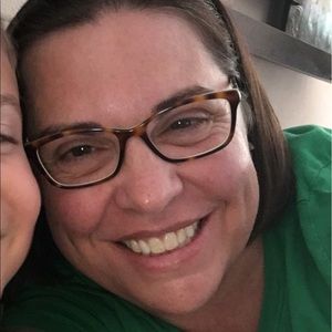 Meet your Posher, Christine